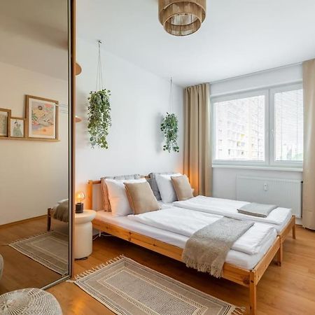 Duna Retreat: City Serenity Братислава Экстерьер фото